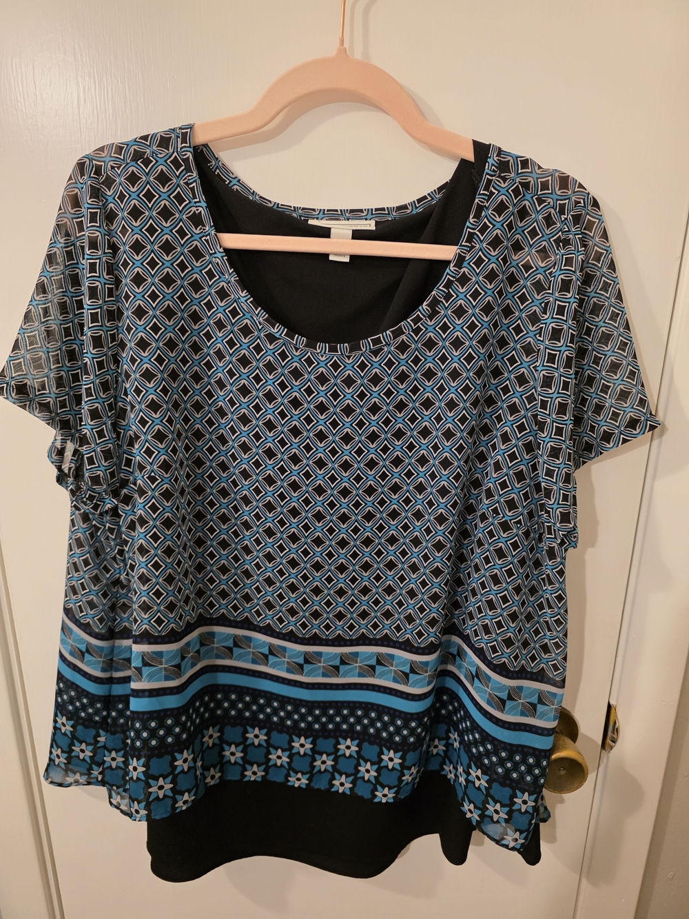 Dana Buchman Black and Blue Geometric Scoop Neck Tunic